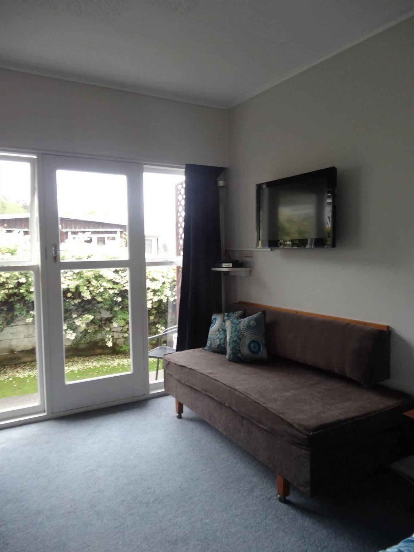 Beachside Sunnyvale Motel Picton Extérieur photo