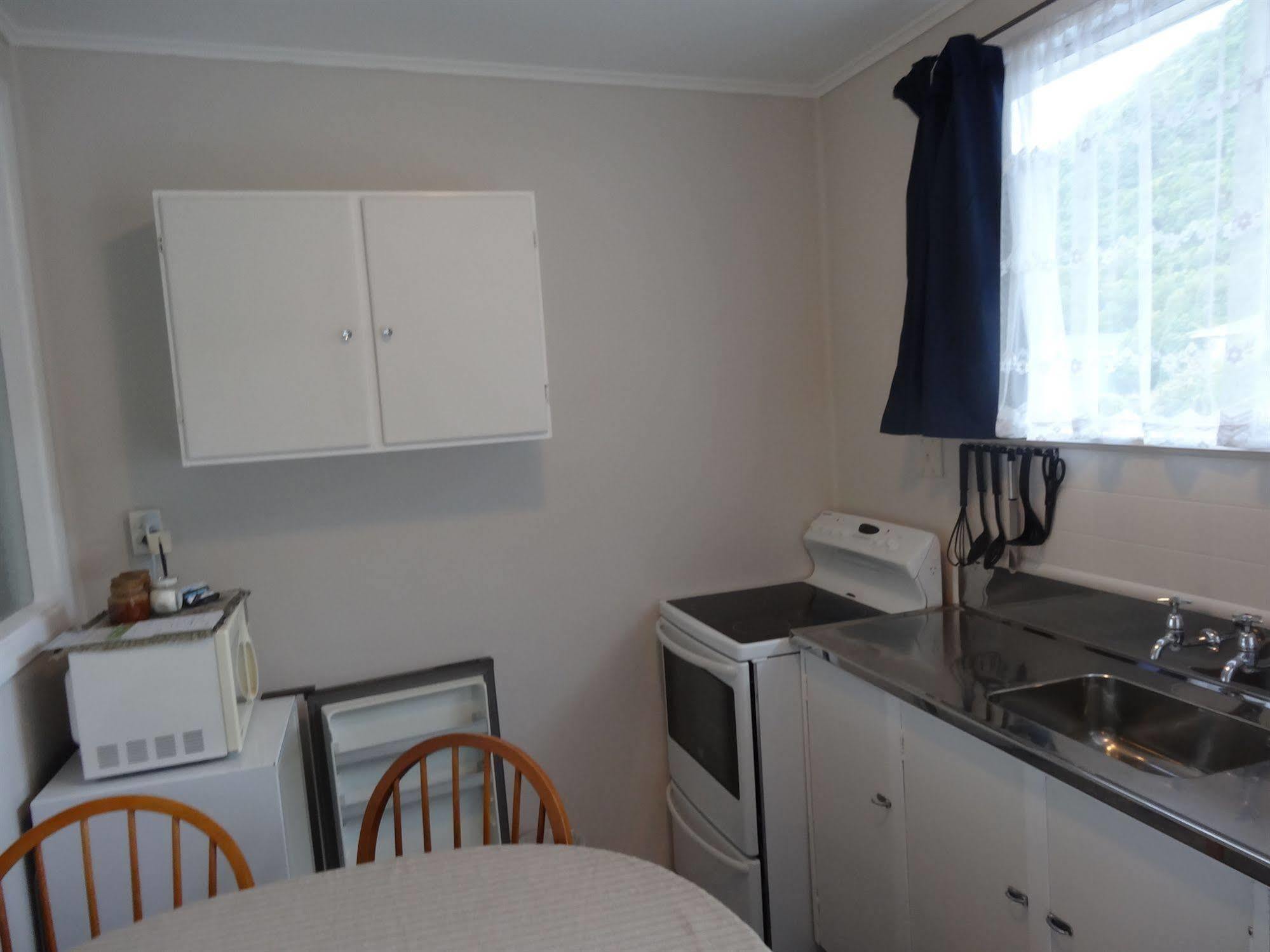 Beachside Sunnyvale Motel Picton Extérieur photo