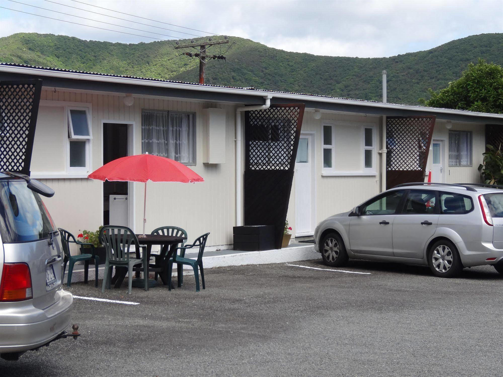 Beachside Sunnyvale Motel Picton Extérieur photo