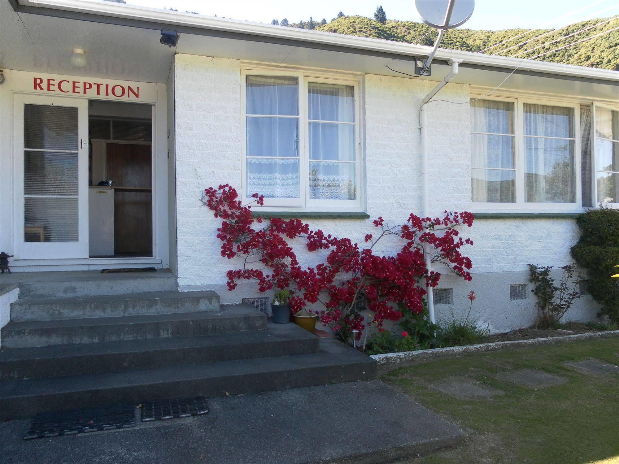 Beachside Sunnyvale Motel Picton Extérieur photo