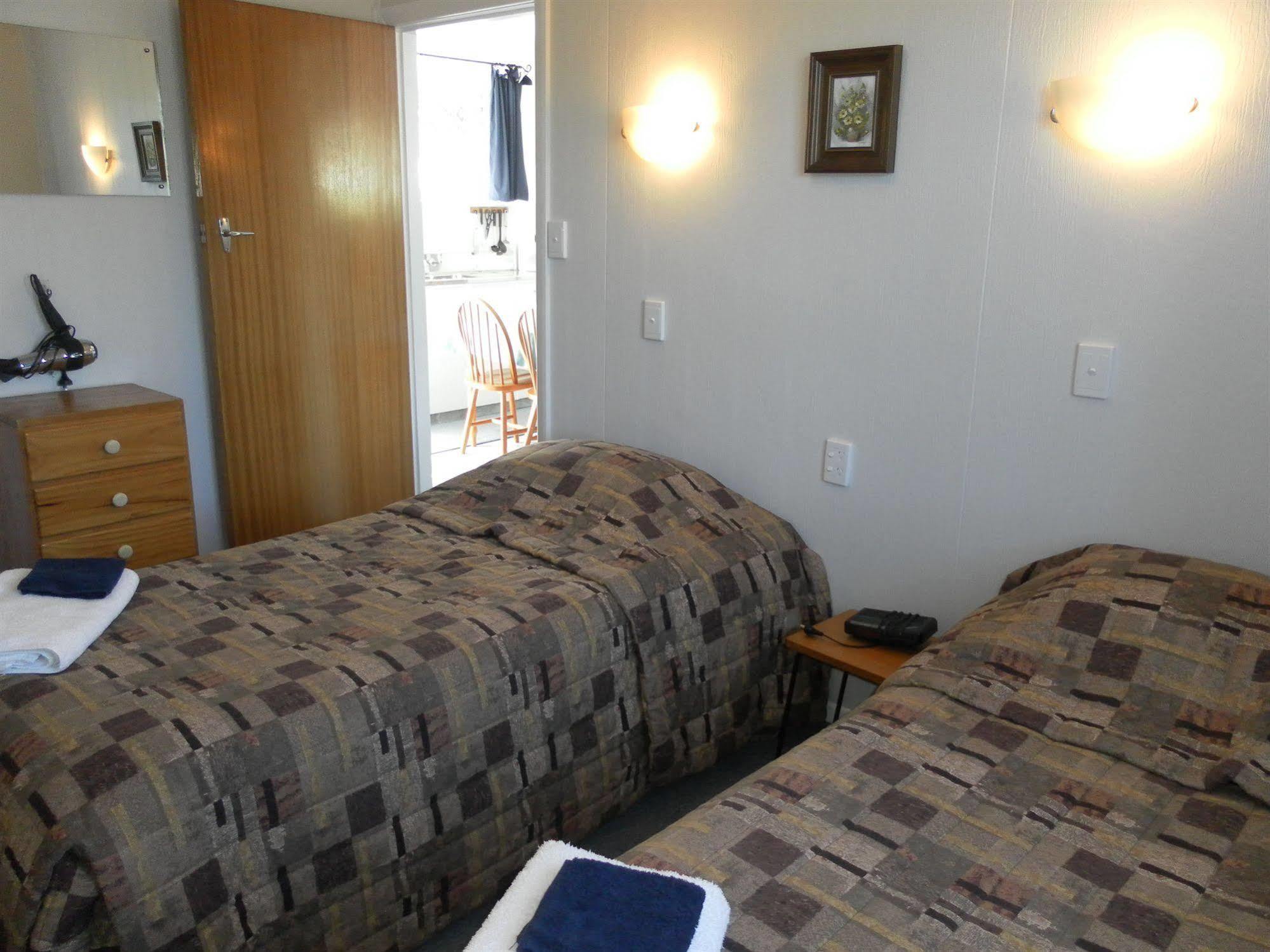 Beachside Sunnyvale Motel Picton Extérieur photo