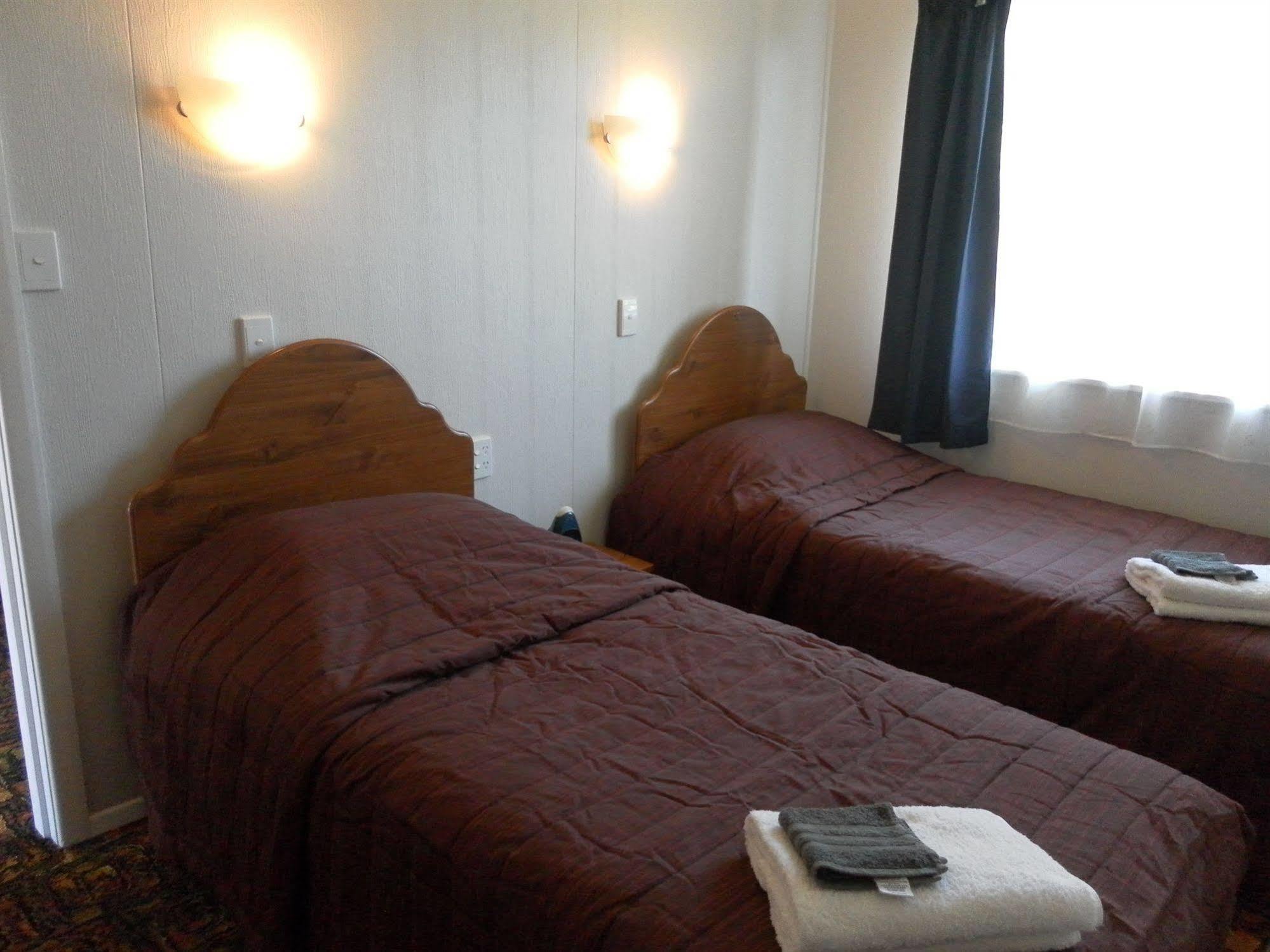 Beachside Sunnyvale Motel Picton Extérieur photo