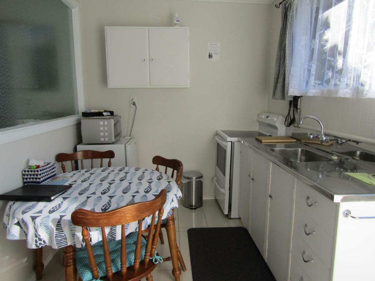 Beachside Sunnyvale Motel Picton Extérieur photo